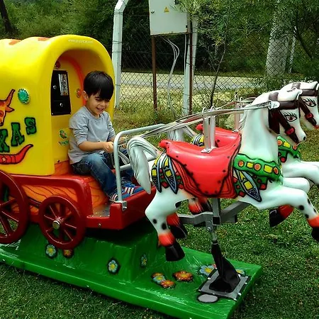 Zumrut Bahce * Gökçedere