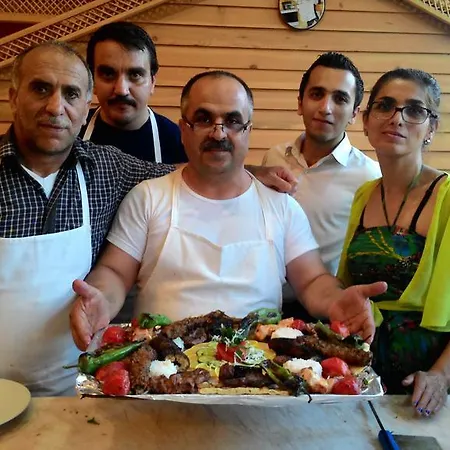Zumrut Bahce *