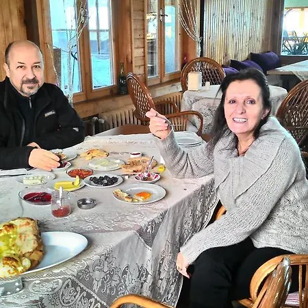 Zumrut Bahce * Gökçedere