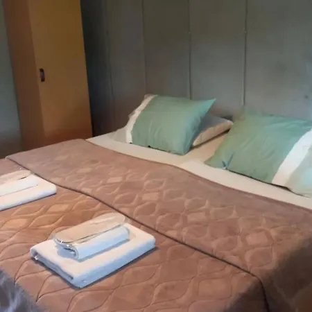 Zumrut Bahce Гёкчедере