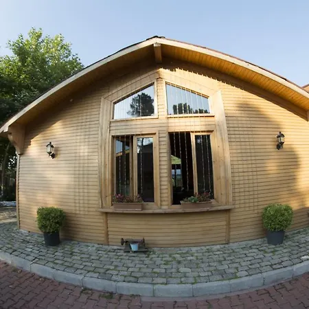 מוטל Zumrut Bahce