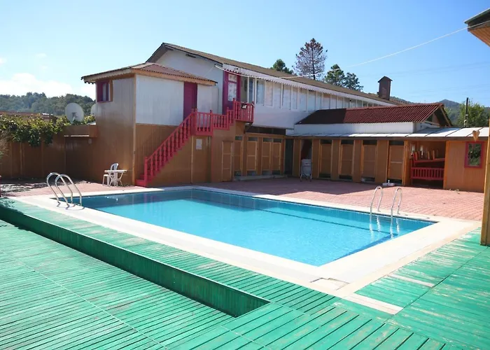 Zumrut Bahce Гёкчедере